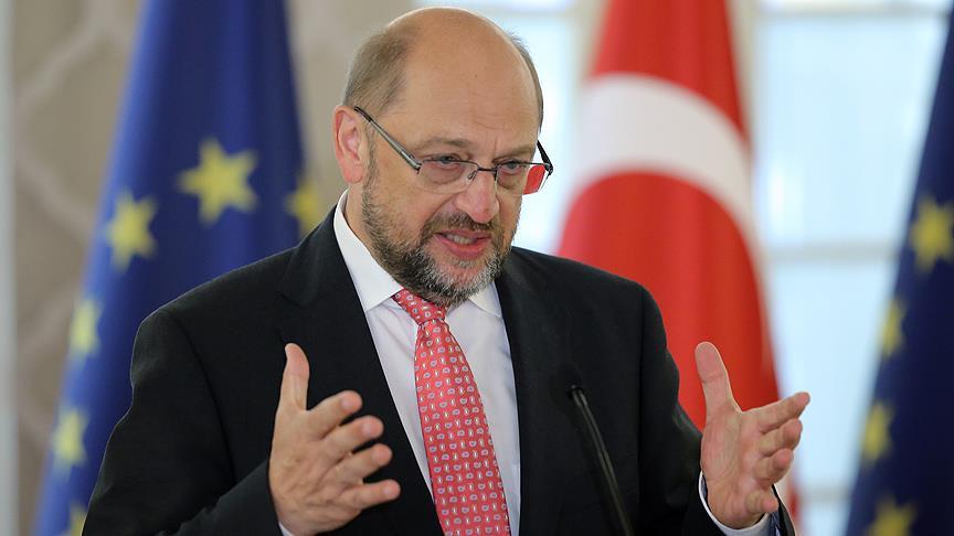 Schulz dan  Türkiye ye destek  açıklaması!
